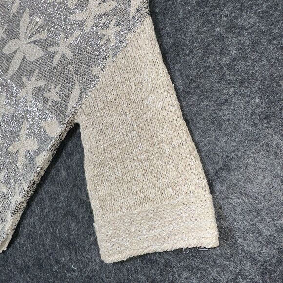 D. EXTERIOR Made in Italy Silver Metallic Floral Sparkle Knit Top Sweater Size M - Picture 8 of 12
